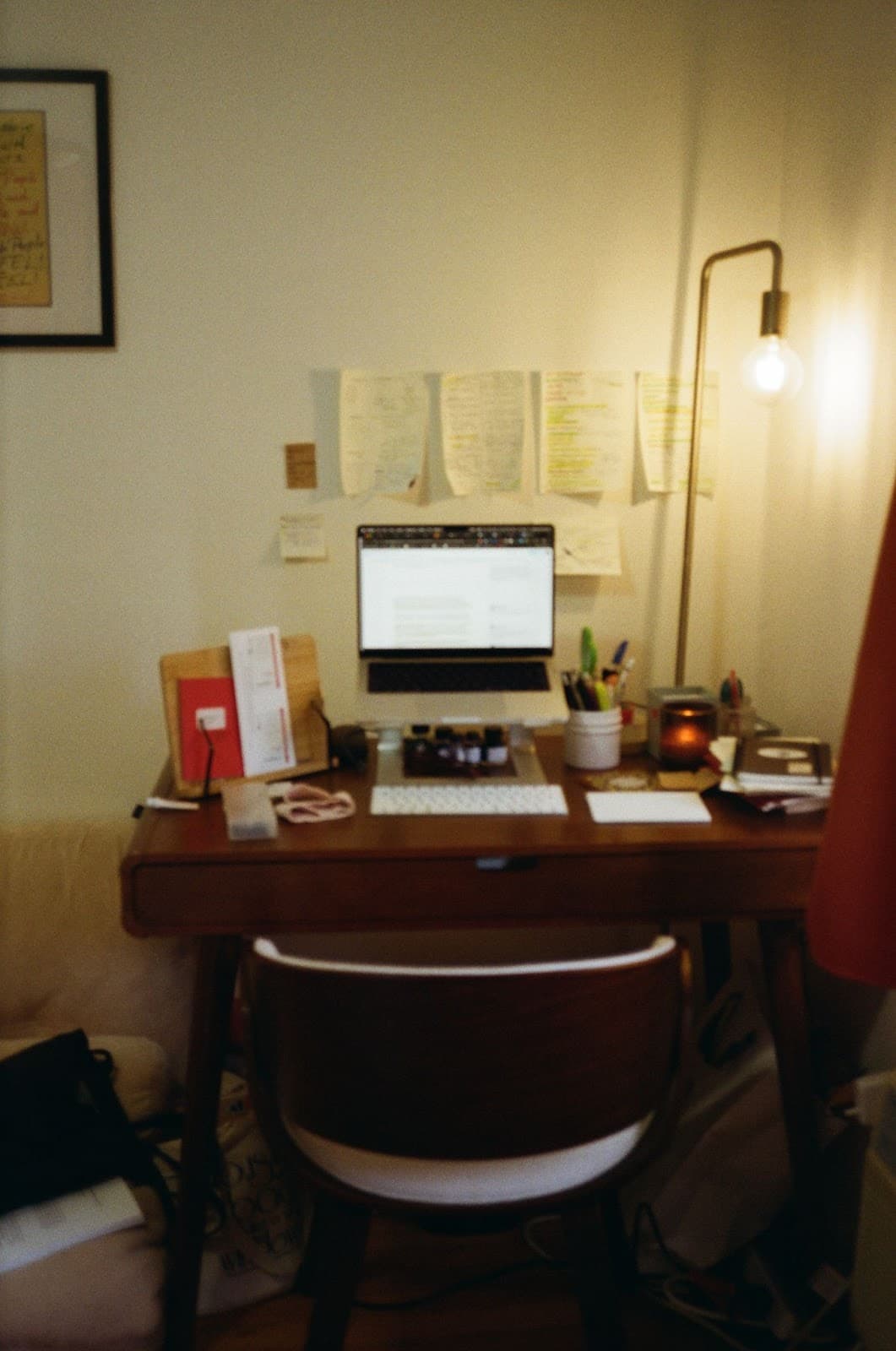 Aishwarya Khanduja's desk